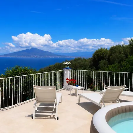 Blu Vesuvius سورينتو