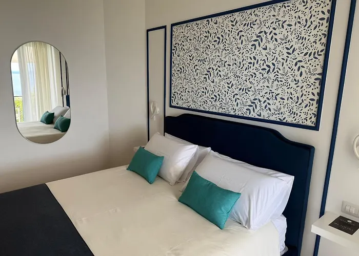 ベッド・アンド・ブレックファスト Blu Vesuvius 4*